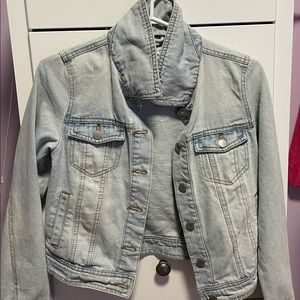 ci sono light wash jean jacket
